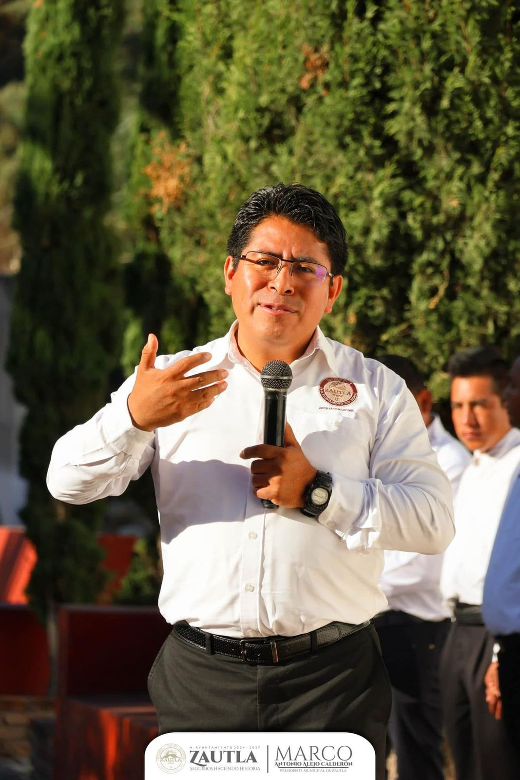 Hoy, en Zautla, nuestro presidente Marco Antonio Alejo Calderon encabezó el izamiento de la bandera nacional