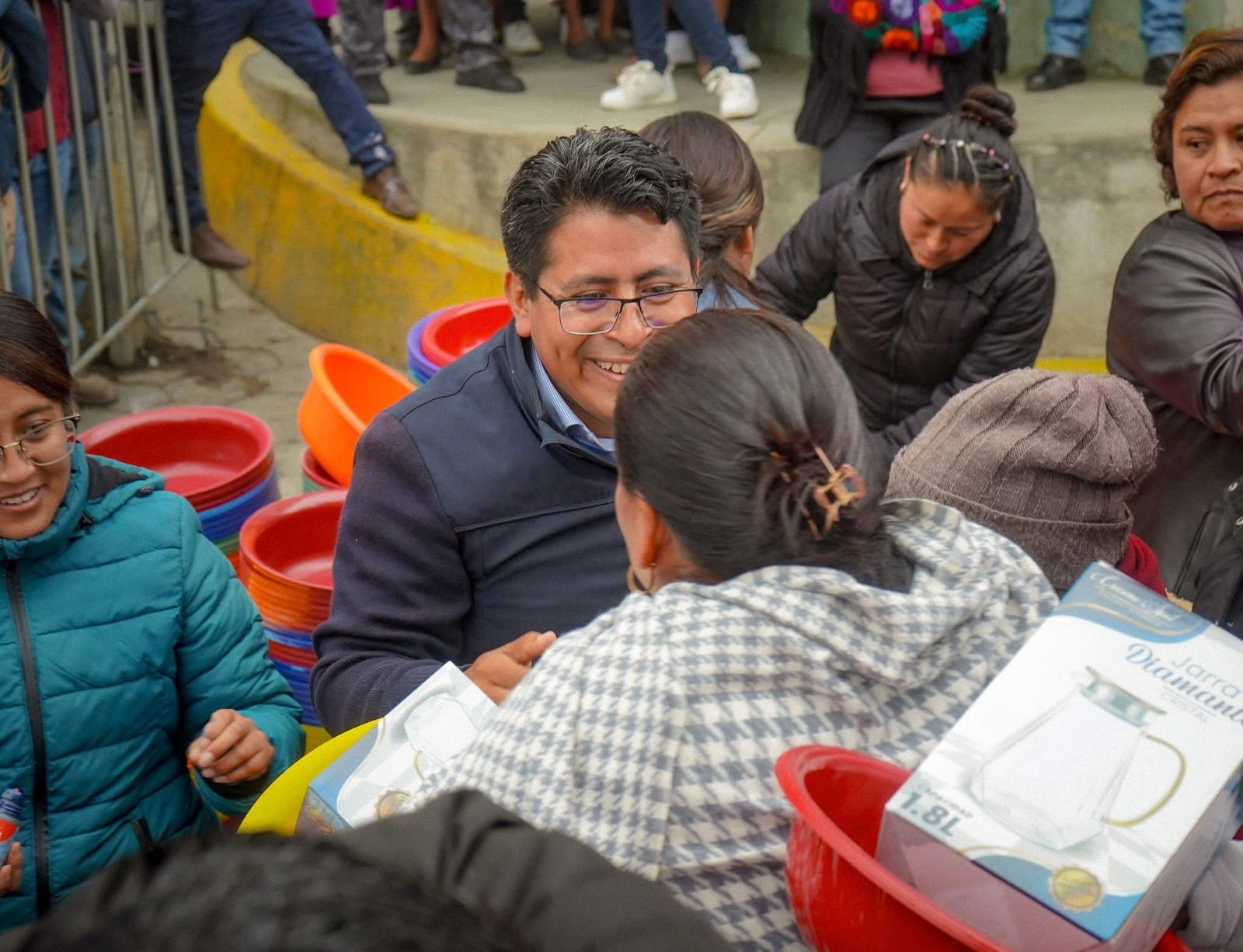 El día de hoy, en la junta auxiliar de San Miguel Tenextatiloyan acompañamos al presidente auxiliar a celebrar con júbilo y alegría el Día de las Madres.